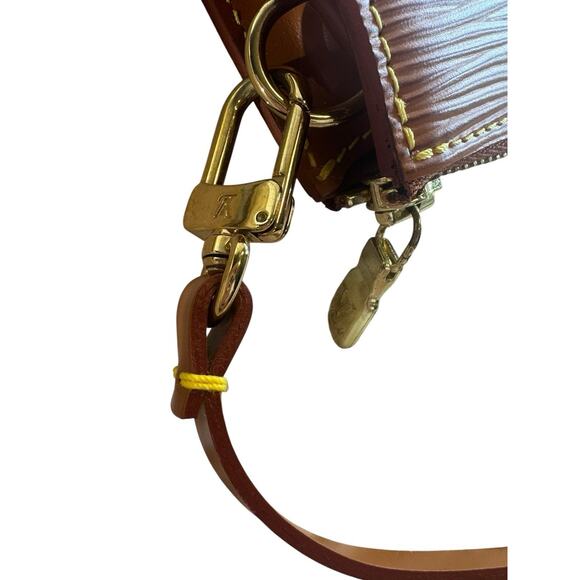 Authentic Louis Vuitton Fawn Epi Pochette Accessoires Bag Brown with Dust Bag - Picture 10 of 13